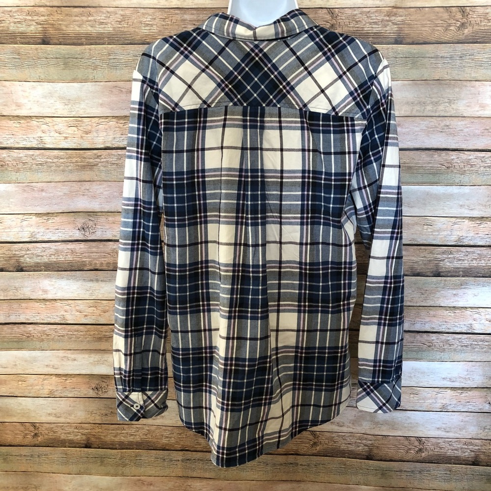 Banana Republic Plaid Half Button shirt - Picture 6 of 7